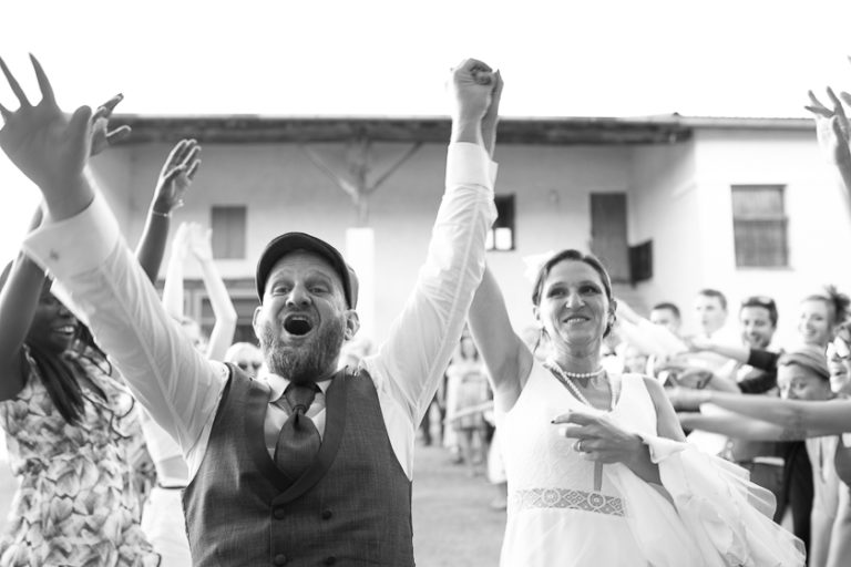 Photographe mariage basé à Chavanoz. reportage mariage Rhône-Alpes , Lyon, Isère . M-art-photographie