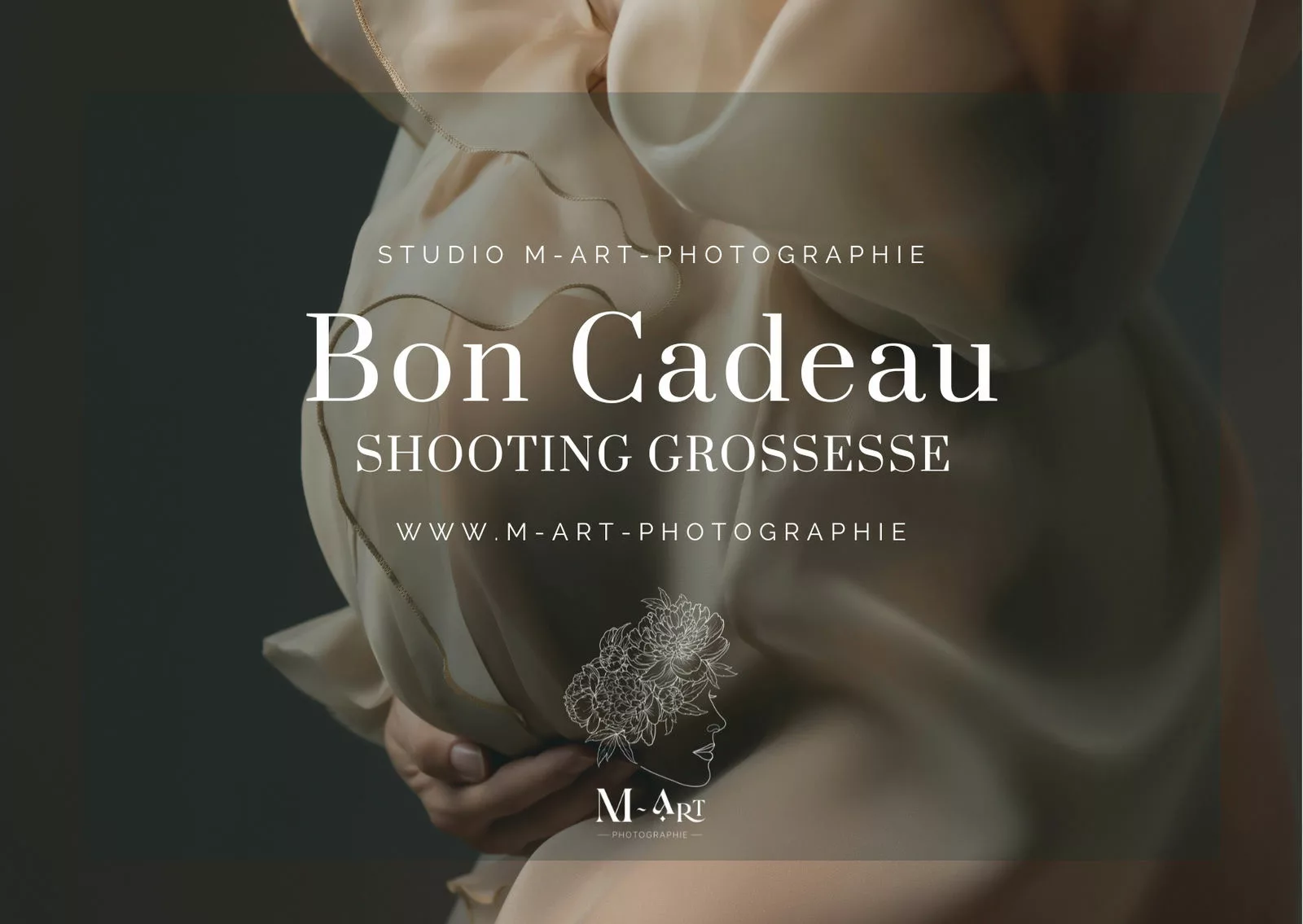 Bon cadeau photographie grossesse / femme enceinte Lyon - Chavanoz - Rhône-Alpes. Studio avec tenues et accessoires. M-art-photographie.