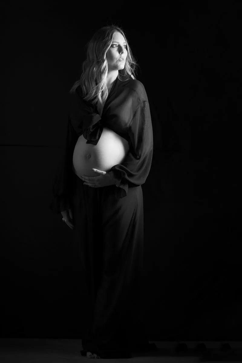 photographie grossesse artistique Lyon - Nord Isère